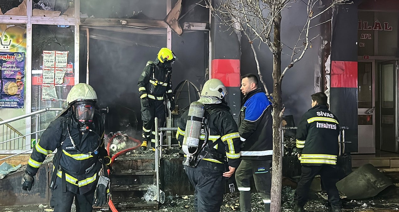 Sivas’ta yazar kasa bomba gibi patladı